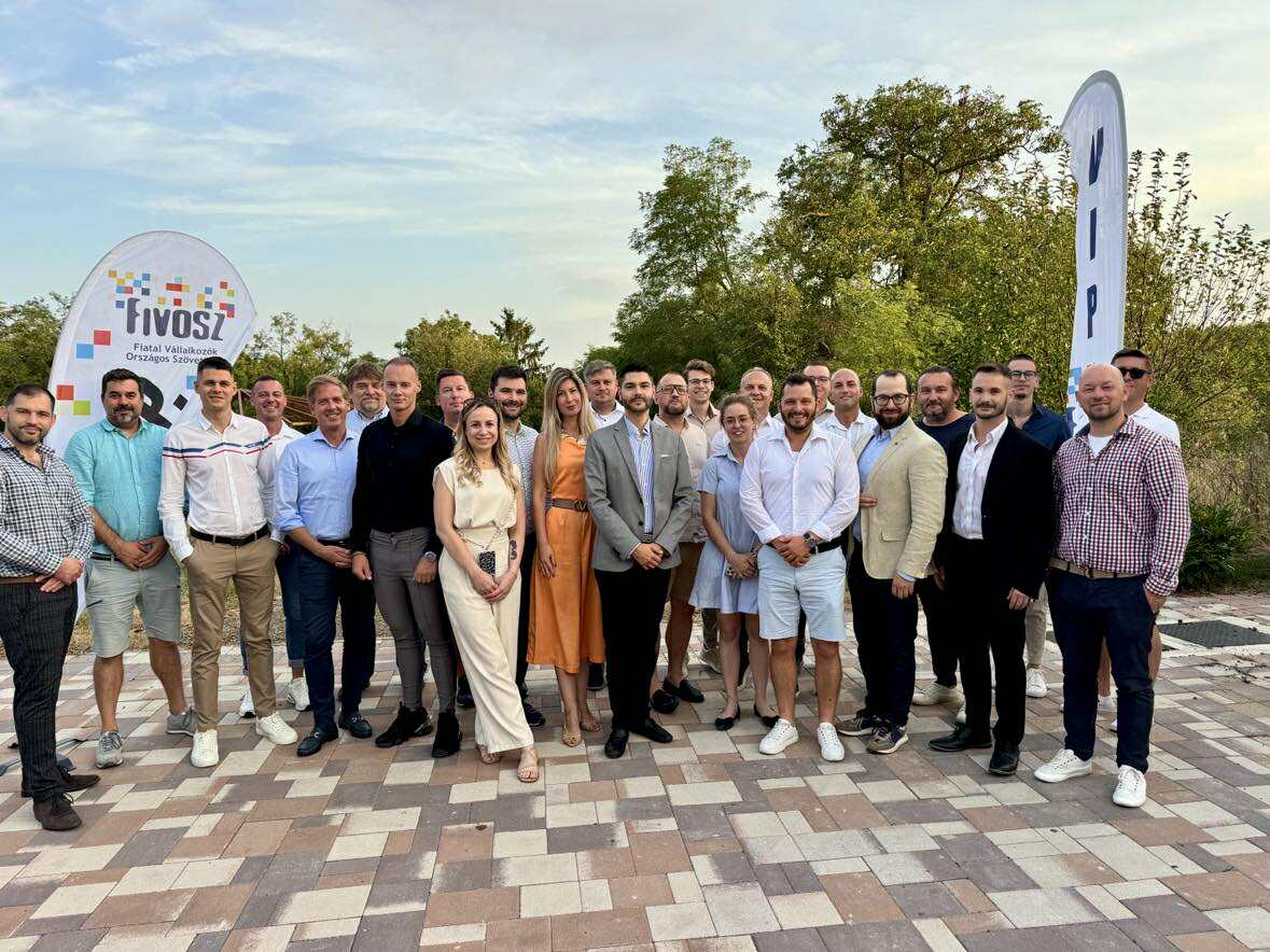 Sikeresen lezajlott a FIVOSZ vezetőségi hétvégéje – közösen formáljuk a jövőt!