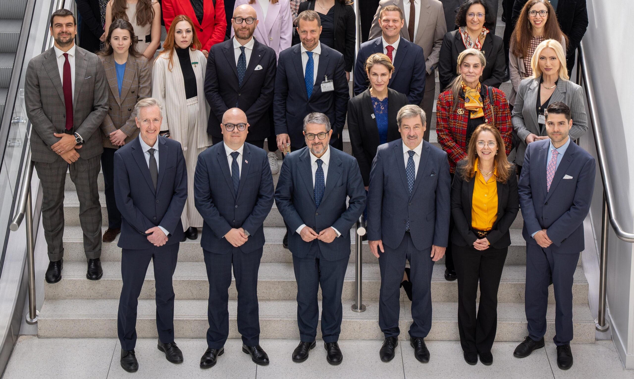 Meghökkentő számok a KKV-k digitalizációjáról: két miniszterhelyettessel mutatta be az OECD legfrissebb kutatását Dr. Kovács Patrik